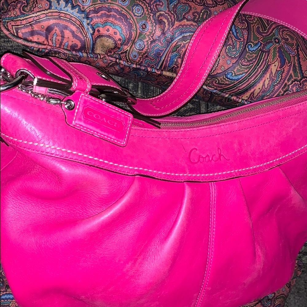COACH***FREE gift***with FUCHSIA/PINK hobo bag!